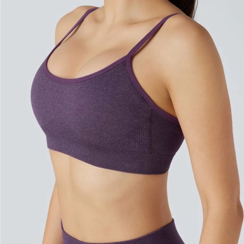 Halara OneForm Seamless Flow Light Support U-Neck Yoga Sports Bra size M NWT - Picture 3 of 4
